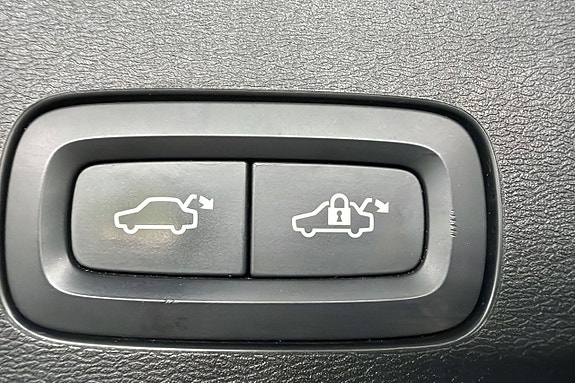 Volvo V60 12 of 30