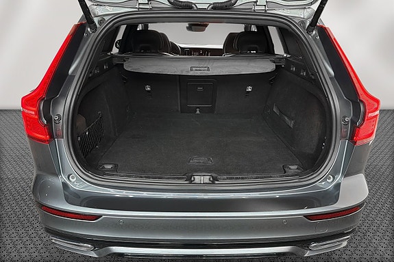 Volvo V60 11 of 30