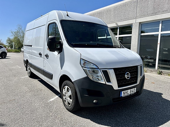 Nissan NV400