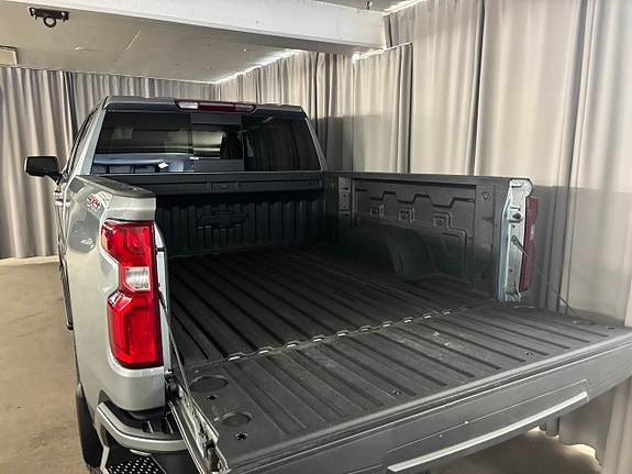 Chevrolet Silverado 1500 8 of 25