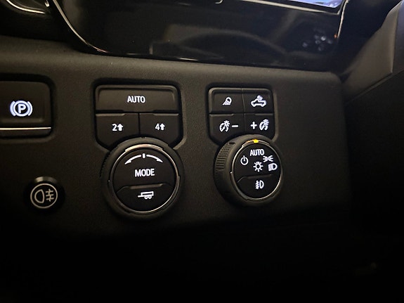 Chevrolet Silverado 1500 18 of 25