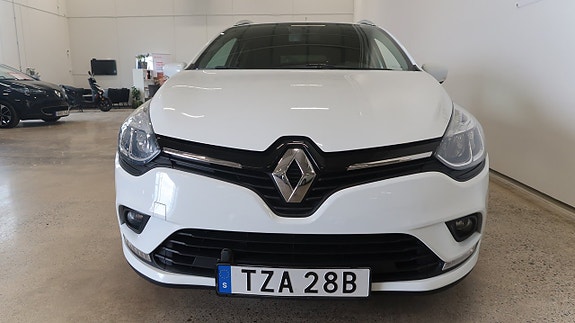 Renault Clio 8 of 19