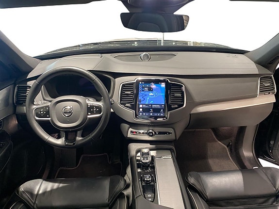 Volvo XC90 5 of 18