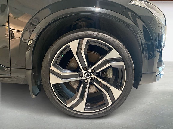 Volvo XC90 9 of 18