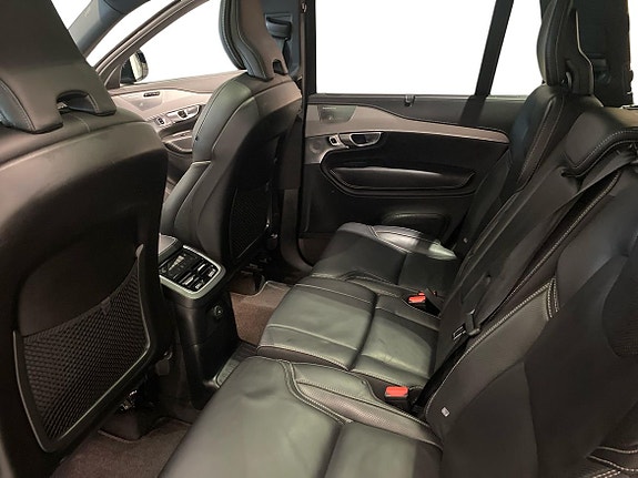 Volvo XC90 6 of 18