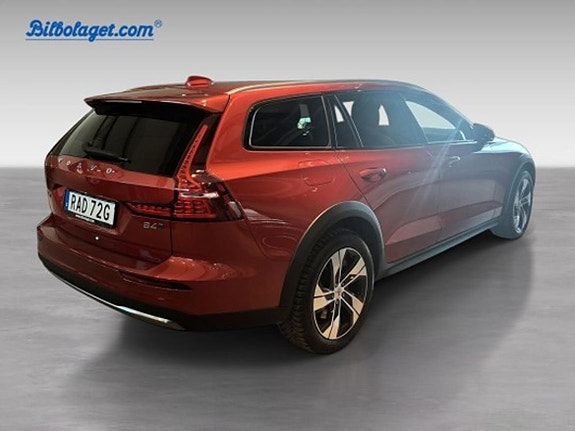 Volvo V60 Cross Country 5 of 5