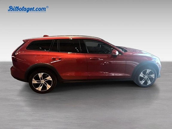 Volvo V60 Cross Country 4 of 5