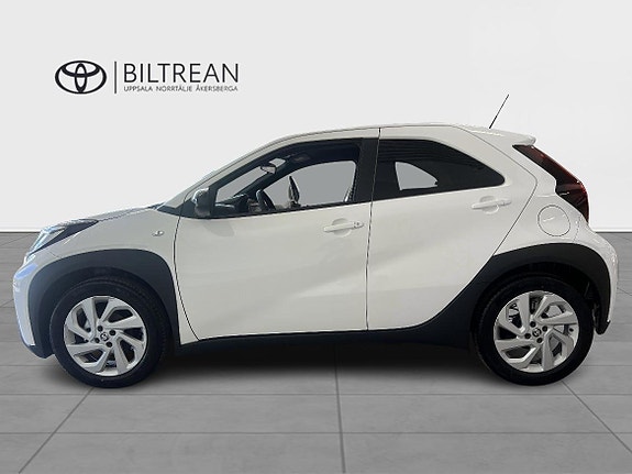 Toyota Aygo X 2 of 5