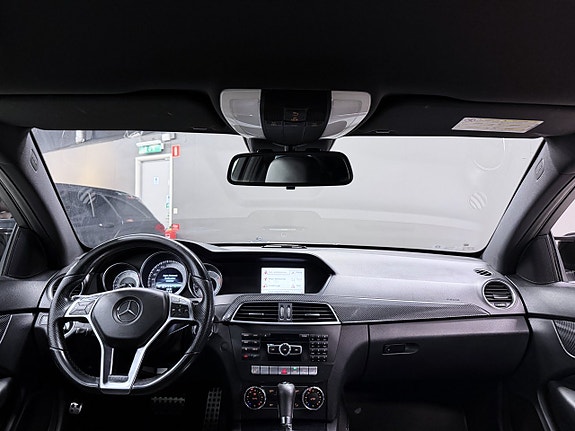 Mercedes-Benz C220 9 of 14