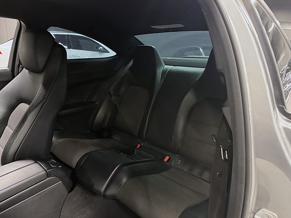 Mercedes-Benz C220 14 of 14