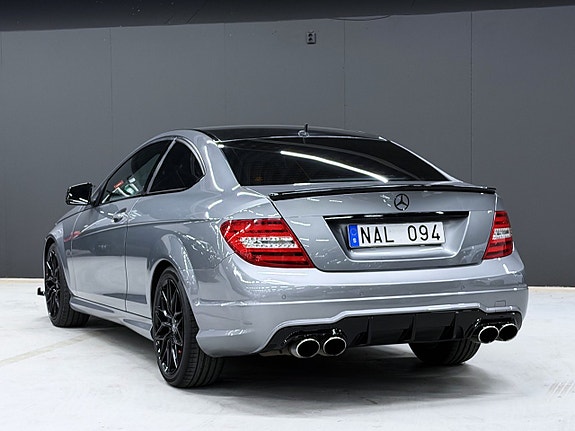 Mercedes-Benz C220 4 of 14