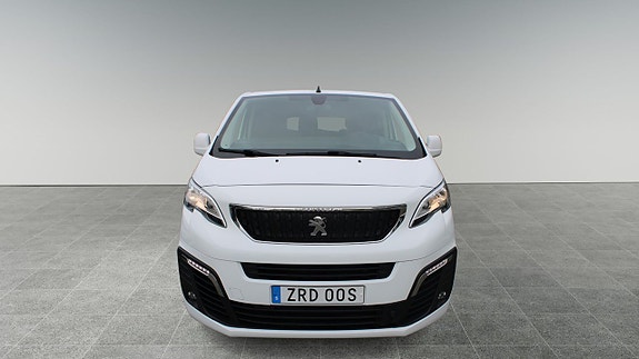Peugeot Traveller 3 of 5