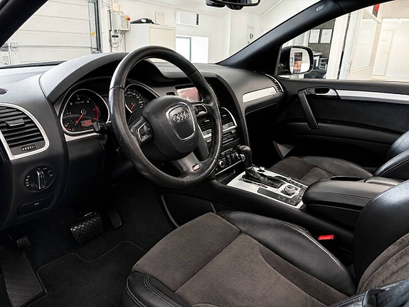Audi Q7 5 of 5
