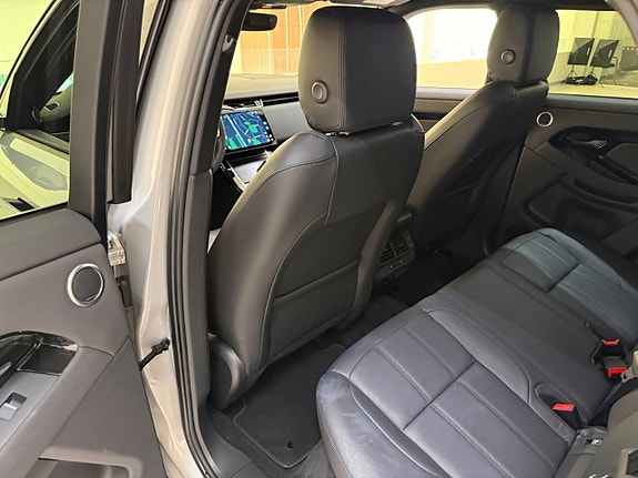 Land Rover Range Rover Evoque 18 of 22