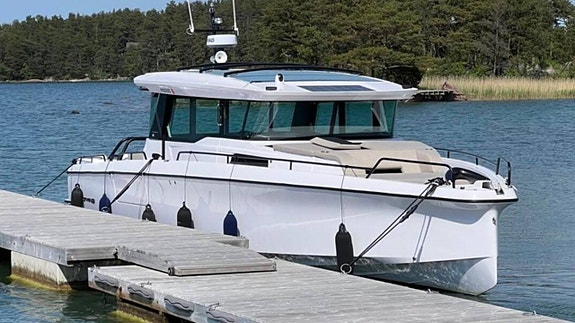 Axopar 45 XC Cross Cabin 2025 Finland