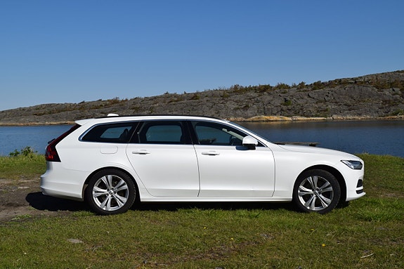 Volvo V90 2 of 13