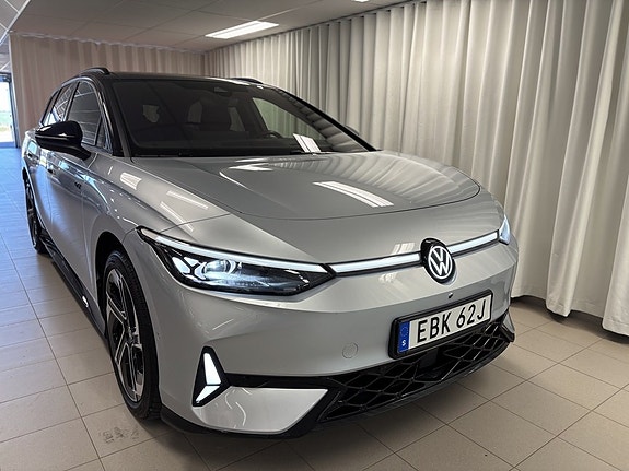 Volkswagen ID.7 3 of 5
