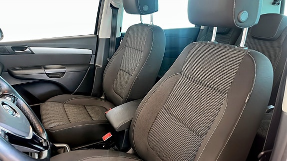 Volkswagen Sharan 8 of 15