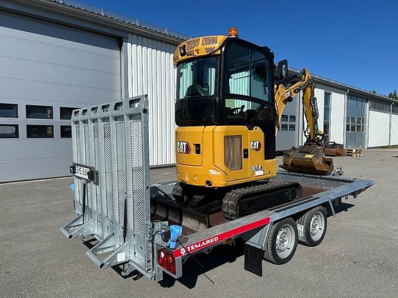 CAT 301.8 minigrävare med rotortilt och skopor 15 of 17