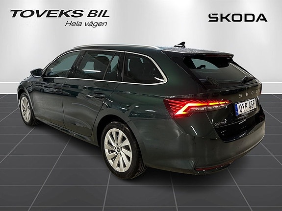 Skoda Octavia 5 of 14