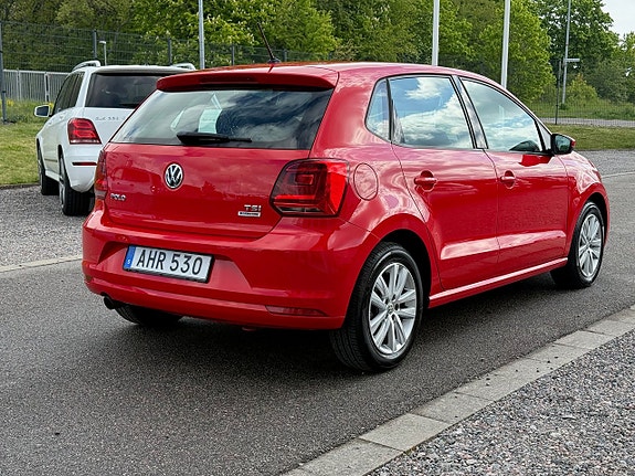 Volkswagen Polo 10 of 22