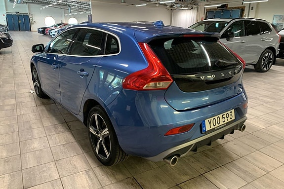 Volvo V40 6 of 15