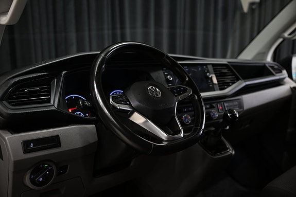 Volkswagen Transporter 14 of 28