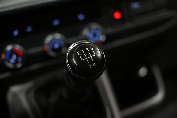 Volkswagen Transporter 21 of 28