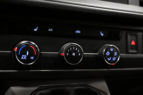 Volkswagen Transporter 22 of 28