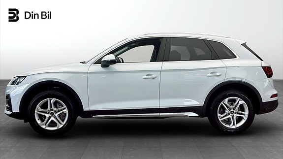 Audi Q5 2 of 5
