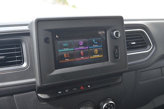Renault Master 13 of 14
