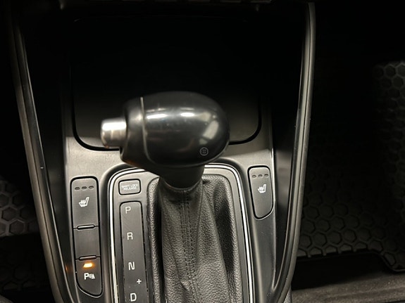 Kia Carens 12 of 16