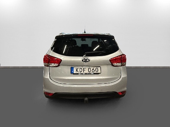 Kia Carens 5 of 16