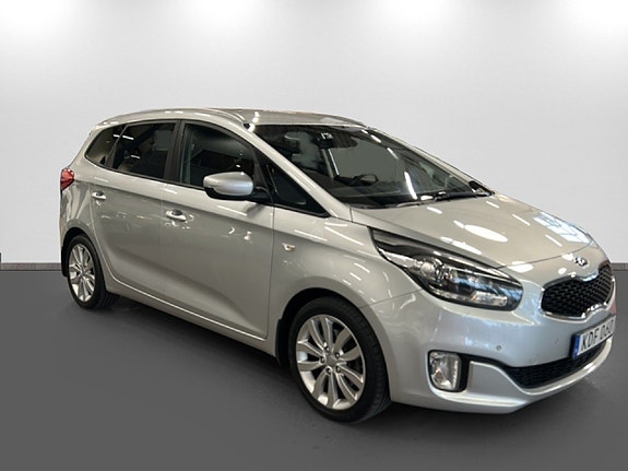 Kia Carens 3 of 16