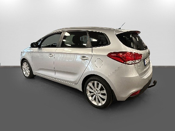 Kia Carens 6 of 16