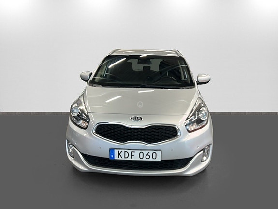 Kia Carens 2 of 16