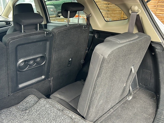 Kia Carens 15 of 16