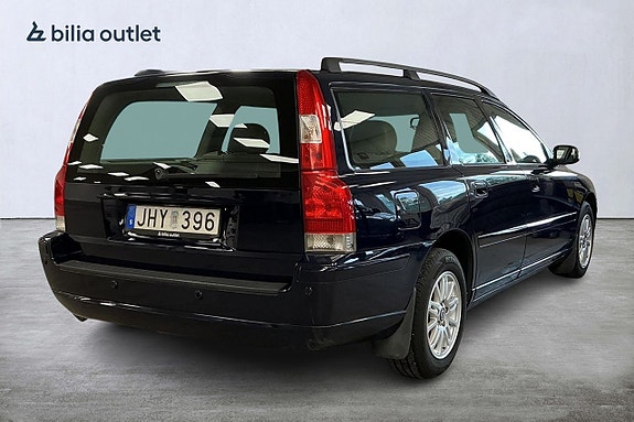 Volvo V70 4 of 5
