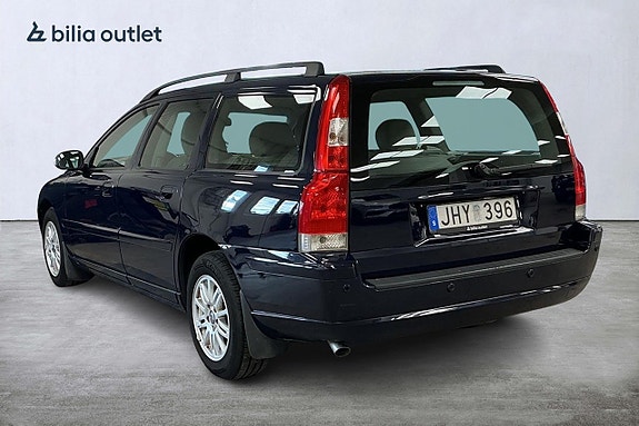 Volvo V70 3 of 5