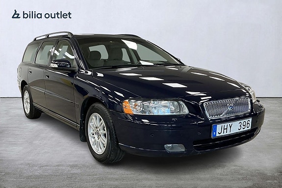 Volvo V70 2 of 5