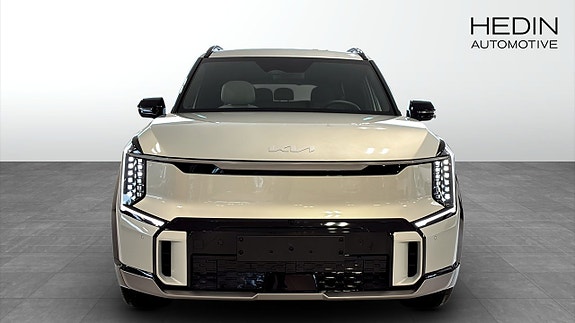 Kia EV9 8 of 13