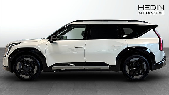 Kia EV9 2 of 5