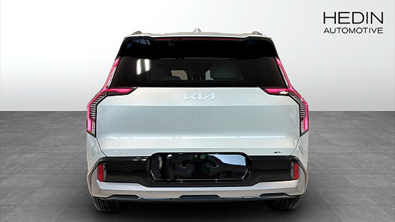 Kia EV9 4 of 5