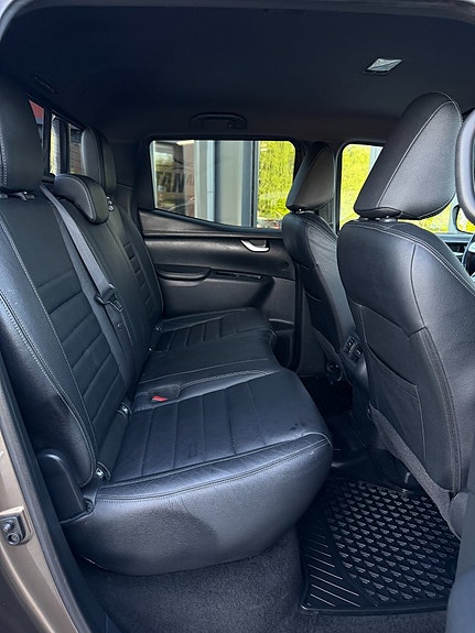 Mercedes-Benz X250 d 23 of 30