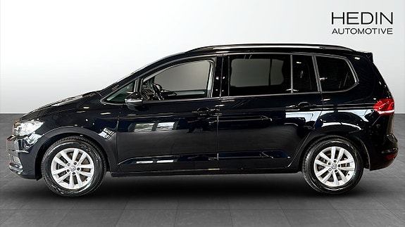 Volkswagen Touran 6 of 12
