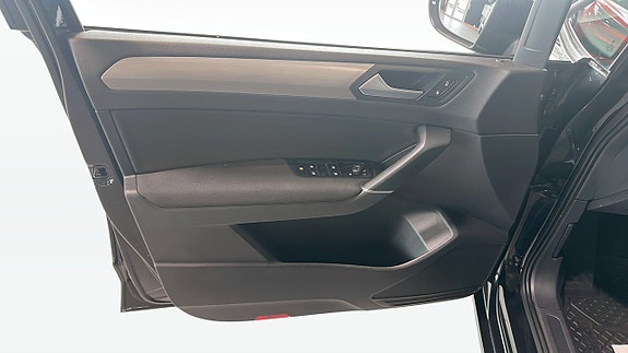Volkswagen Touran 11 of 12