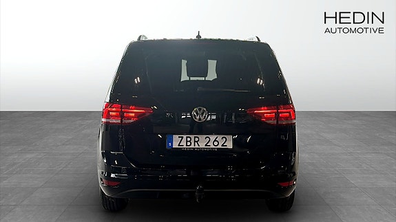 Volkswagen Touran 7 of 12