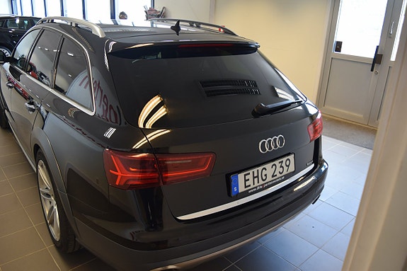 Audi A6 allroad 4 of 5