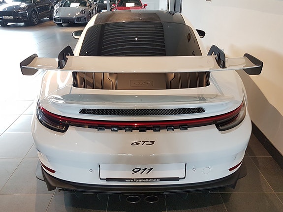 Porsche 911 GT3 5 of 5