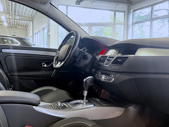Renault Laguna 12 of 16